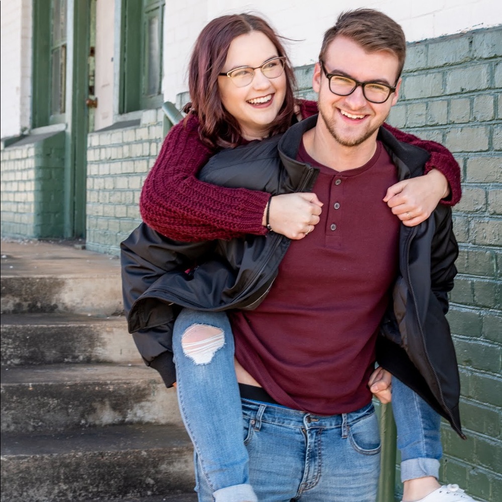 Meet your Poshers, Madalyn & Malic